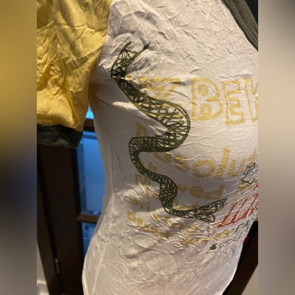 NWT Diesel T-Shirt Snake print, wrinkle design. Tight fitted Medium - Picture 3 of 8